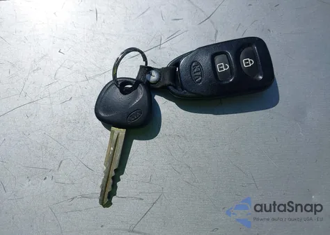 2010 Kia Soul + z USA, uszkodzony, nr VIN KNDJT2A24A7144909